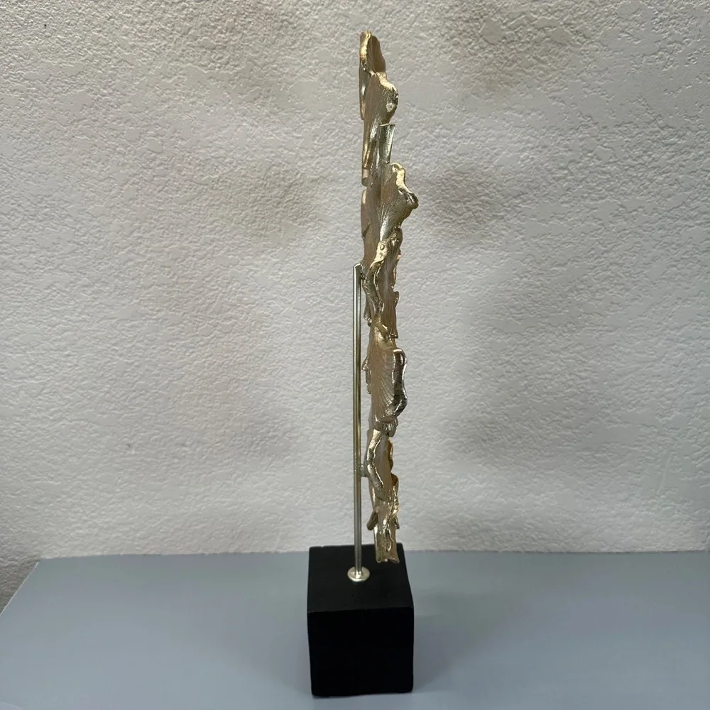 Deco 79 Polystone Foral Handmade Decorative Sculpture Home Decor Minimalist